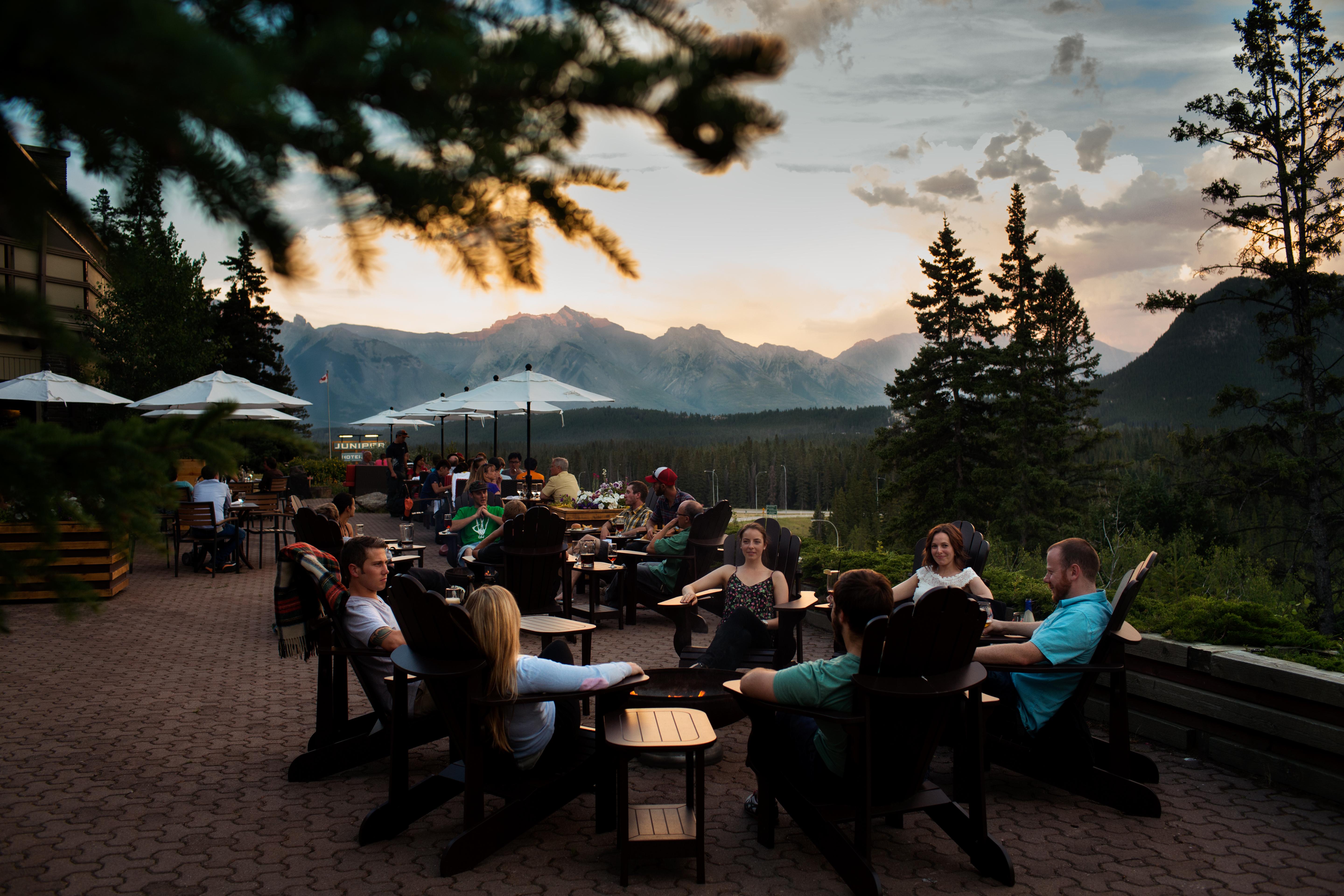 The Juniper Hotel & Bistro Banff Exterior photo